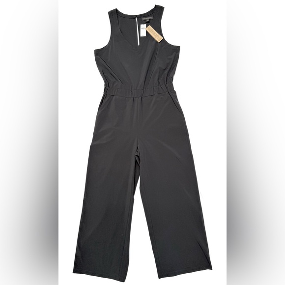 NWT Banana Republic Classic Black
V-Neck Sleeveless Cropped Jumpsuit XS - Picture 2 of 16